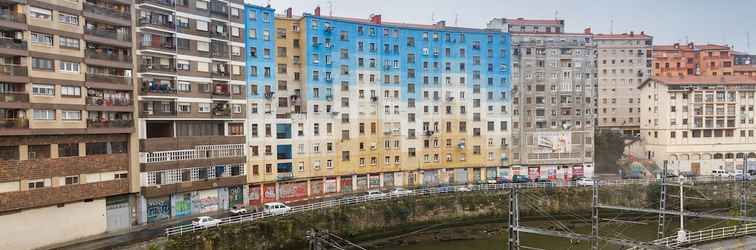 Luar Bangunan Viejo Bilbao con Vistas a la Ría