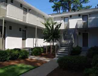 Exterior 2 Brookwood Courtyard by BCA Furnished Apt