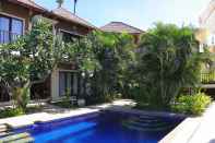 Swimming Pool Jukung Dive Resort Bali