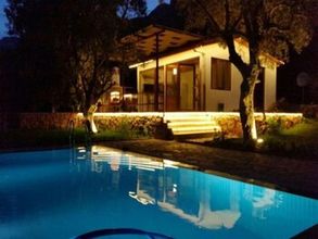 สระว่ายน้ำ 4 Mountain Hut