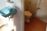 Toilet Kamar Mypintu