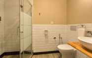 In-room Bathroom 3 Hostal 12 El Campello