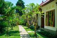 พื้นที่สาธารณะ Sayan Romantis Guest House