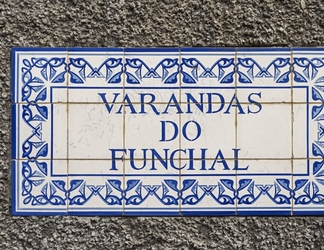 Luar Bangunan 2 Varandas do Funchal II by An Island Apart