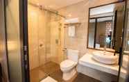 In-room Bathroom 3 Purple Lotus Hotel