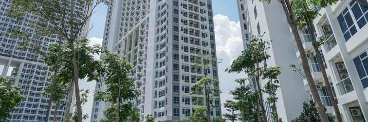 Exterior Minimalist Studio Room at Puri Mansion Apartment