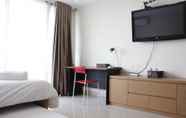 Kamar Tidur 4 Comfortable Studio at Beverly Dago Apartment near ITB