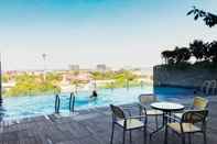 Swimming Pool Relaxing Studio Apartment at Tamansari Papilio