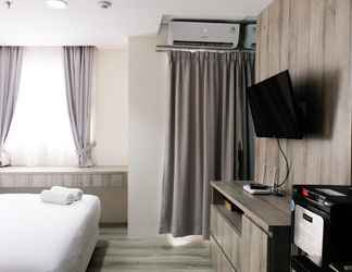 ห้องนอน 2 Minimalist Studio Room at Bintaro Icon Apartment