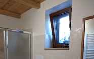 In-room Bathroom 2 Le Corti del Casale - Bed & Breakfast