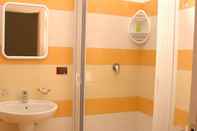 Toilet Kamar Bed & Breakfast L'Antica Torre