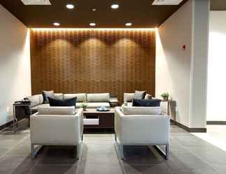 Lobby 2 Wingate by Wyndham Hurricane WV