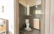 In-room Bathroom 6 Homely Apartments by Athens Stay