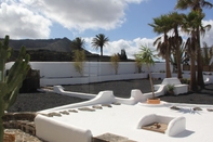 Swimming Pool Casa Nube Blanca