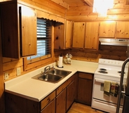 Bedroom 7 Covered Bridge Cabin