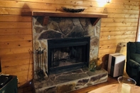 Lobby Covered Bridge Cabin