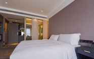 Kamar Tidur 5 Zenith International Hotel