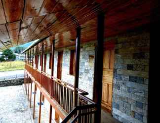 Lobby 2 Lukla Airport Resort, Lukla