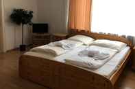 Bedroom City Hotel-Garni