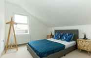 Kamar Tidur 3 Spacious 3BR South London Apartment