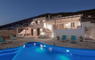 Hồ bơi 5 Villa Livana Naxos