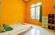 Kamar Tidur 3 Riana Homestay