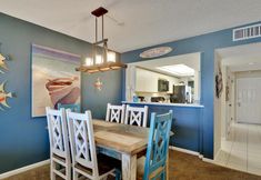 Restaurant 3 Land's End 402 Building 6 Beachfront With Private Balcony!