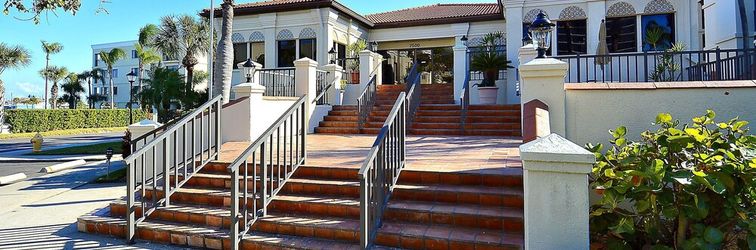 Exterior Land's End 204 Building 10 Updated/gulf View/beside Pool