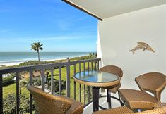 Bedroom 2 Land's End 404 Building 10 Gorgeous Updates / Beachfront!