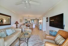 Common Space Land's End 404 Building 10 Gorgeous Updates / Beachfront!