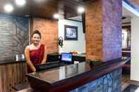 Lobby Tin Tin Boutique Hotel by Sumi Yashshree