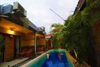 Kolam Renang Tropical Garden Inn