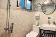 In-room Bathroom Juandaiqi Guest House