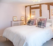 Bedroom 3 Rose Cottage, Lavenham