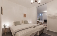 Bilik Tidur 2 Renovated Apartment w/ Private Courtyard, By TimeCooler