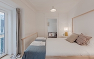 Bedroom 3 Sunny Bairro Alto / Chiado Apartment, By TimeCooler