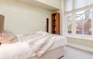 Bedroom 4 Stylish 3 Bed 3 bath in Kens High St