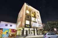 Exterior FabHotel House Khas Suites