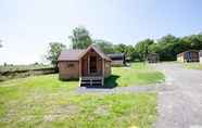 Bên ngoài 6 Ernest's Retreat Glamping Site