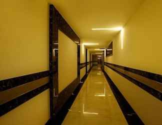 Lobi 2 Hotel Nagpal Regency