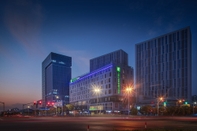 Exterior Holiday Inn Express Shanghai Huijin, an IHG Hotel