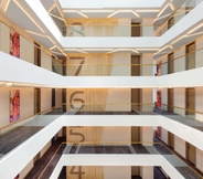 Lobby 7 Ramada Encore by Wyndham Muscat Al-Ghubra