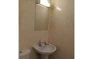 In-room Bathroom 2 Penthouse - Basingstoke