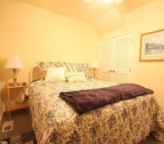 Bedroom 3 Mv6: Lover's Point Mermaid Cottage