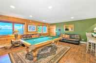 Common Space Lx10: Lake View Jewel Estate With Pool Table