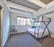 Bedroom 7 Mv26: Waterfront Tahoe Keys Condo Long Term Only
