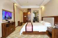 Bedroom Guangzhou Helong Hotel