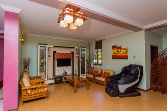 Lobby 4 Shine Country Resort Hotel - Hostel