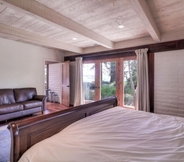 Phòng ngủ 6 LX 57: Weathertop Rustic Ranch in Carmel With Luxury Amenities