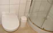 Toilet Kamar 2 Hotel Garni Thule